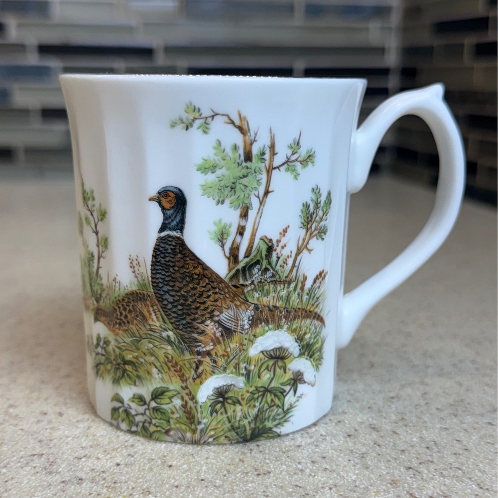 VTG Elizabethan Staffordshire Bone China Pheasant Mug Gold Rim England Hand Dec